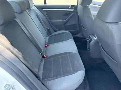 Used 2009 Volkswagen Jetta S FWD image 17