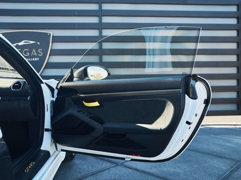 Used 2025 Porsche 718 Cayman GT4 RS w/ Weissach Package image 23