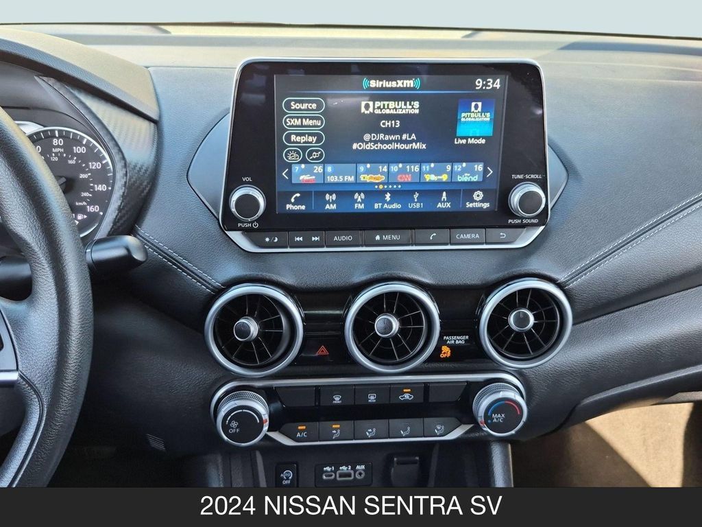 Used 2024 Nissan Sentra SV FWD image 25