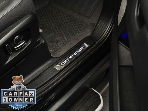 Used 2023 Land Rover Defender 130 X image 44