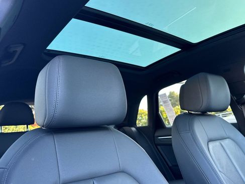 Certified 2023 Audi Q3 2.0T Premium Plus image 17