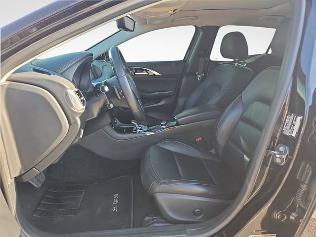 Used 2019 INFINITI QX30 AWD image 20