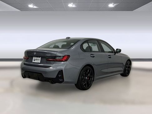 New 2026 BMW 330i Sedan w/ M Sport Package image 9