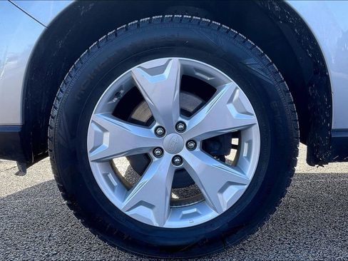 Used 2016 Subaru Forester 2.5i Premium w/ All-Weather Package image 10