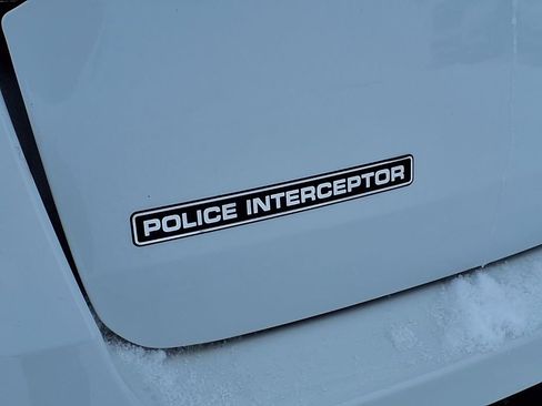 Used 2024 Ford Explorer 4WD Police Interceptor w/ Ready For The Road Package image 9