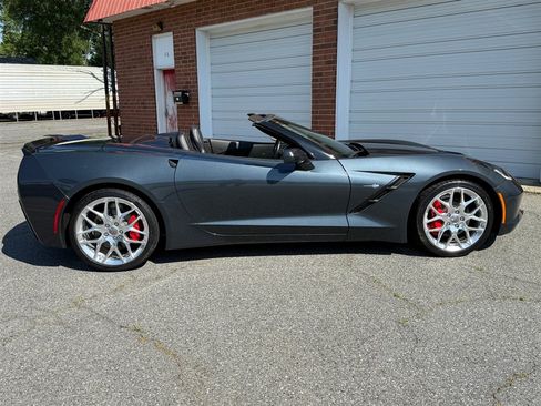 Used 2019 Chevrolet Corvette Stingray Convertible w/ 1LT RWD image 36