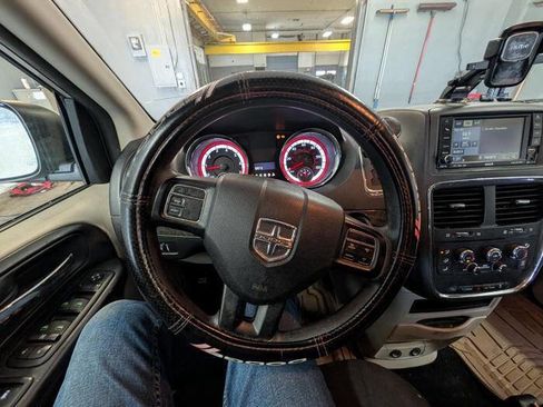 Used 2011 Dodge Grand Caravan Mainstreet w/ PWR Convenience Group FWD image 33