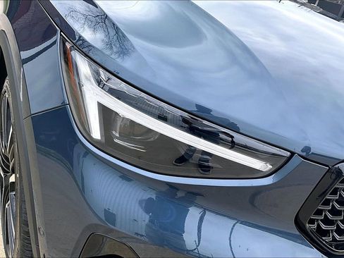 New 2026 Volvo XC40 B5 Ultra w/ Protection Package Premier AWD/4WD image 40
