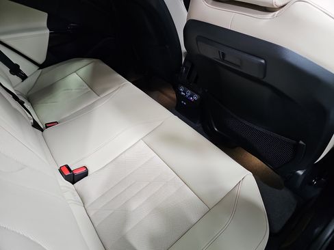 New 2026 BMW X3 xDrive30 w/ Premium Package image 11