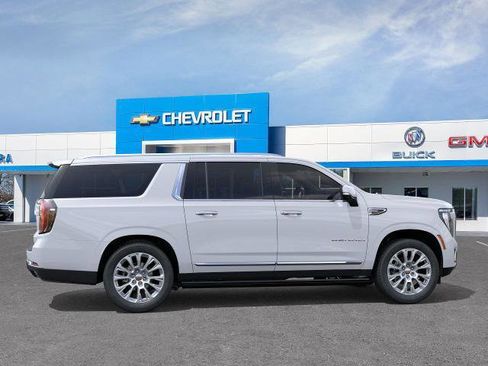 New 2026 GMC Yukon XL Denali image 32