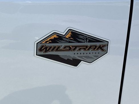 Used 2023 Ford Bronco Wildtrak AWD/4WD image 13