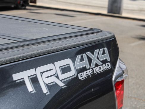 Used 2023 Toyota Tacoma TRD Off-Road AWD/4WD image 15