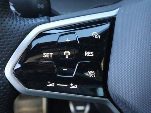 Certified 2024 Volkswagen GTI Autobahn image 21