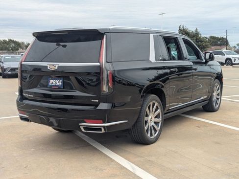 Used 2021 Cadillac Escalade ESV Premium Luxury Platinum image 5