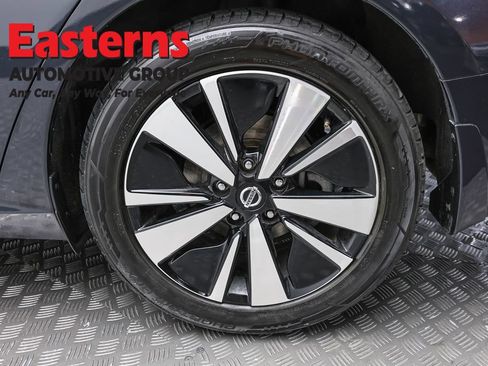Used 2021 Nissan Altima 2.5 SV w/ SV Premium Package FWD image 8