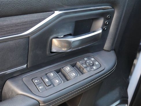 Used 2025 RAM 2500 Laramie image 12