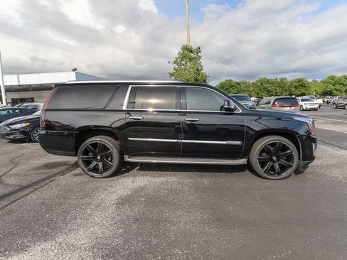 Used 2015 Cadillac Escalade ESV Luxury RWD image 11
