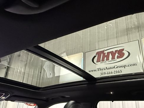 New 2025 Jeep Grand Cherokee L Limited image 27