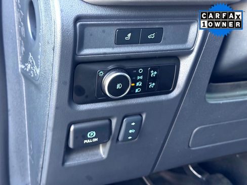 Used 2024 Ford Expedition XLT image 14