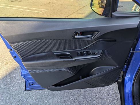 Used 2018 Toyota C-HR XLE FWD image 10