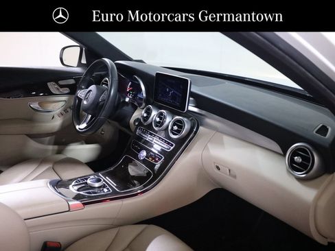 Used 2018 Mercedes-Benz C 300 4MATIC Sedan image 48
