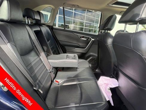 Used 2019 Toyota RAV4 XLE Premium w/ Cold Weather Package AWD/4WD image 12