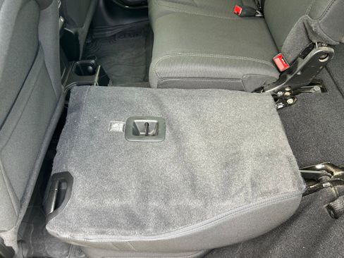 Used 2021 Jeep Wrangler Unlimited Sport AWD/4WD image 24