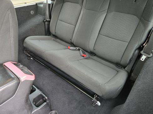 Used 2019 Jeep Wrangler Sport AWD/4WD image 22