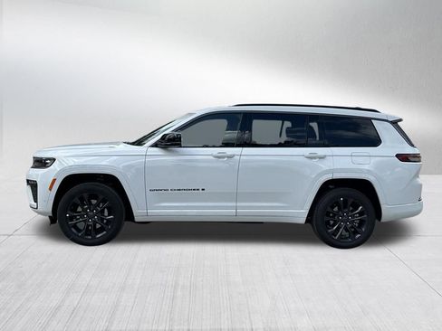 New 2026 Jeep Grand Cherokee L Limited image 8