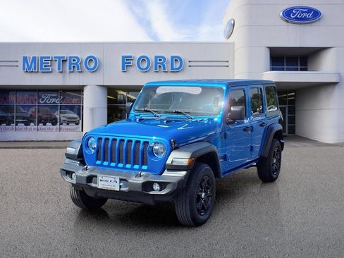 Used 2022 Jeep Wrangler Unlimited Sport AWD/4WD image 8