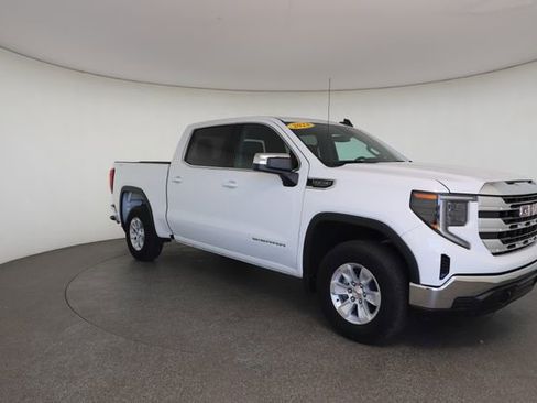 Used 2023 GMC Sierra 1500 SLE AWD/4WD image 29