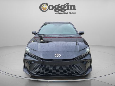Certified 2026 Toyota Camry SE FWD image 5