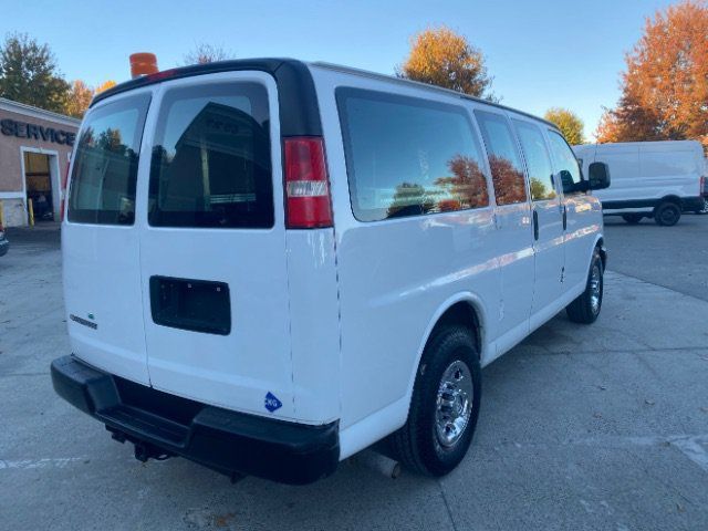 Used 2015 Chevrolet Express 2500 RWD image 7