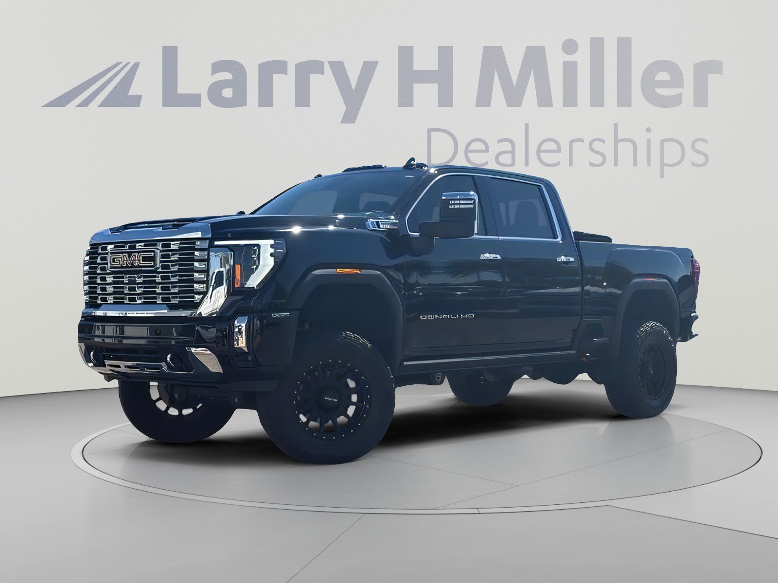 Used 2024 GMC Sierra 2500 Denali w/ Denali Reserve Package AWD/4WD image 2
