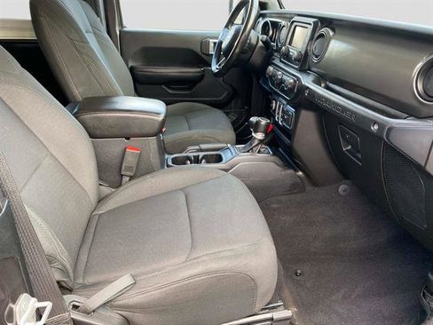 Used 2019 Jeep Wrangler Sport image 22