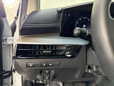 Used 2025 Nissan Murano SL w/ Cargo Package AWD/4WD image 15
