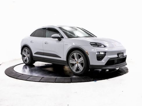 Certified 2025 Porsche Macan 4S Electric image 9