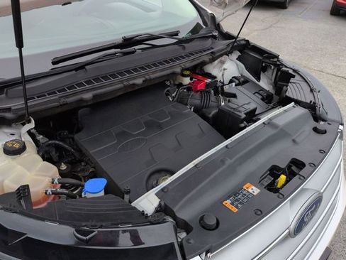 Used 2017 Ford Edge Titanium w/ Equipment Group 301A image 40