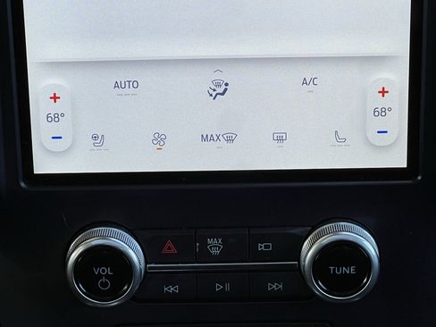 Used 2022 Ford Edge SEL w/ Convenience Package image 26