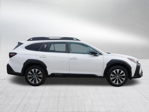 Used 2023 Subaru Outback Limited XT AWD/4WD image 8