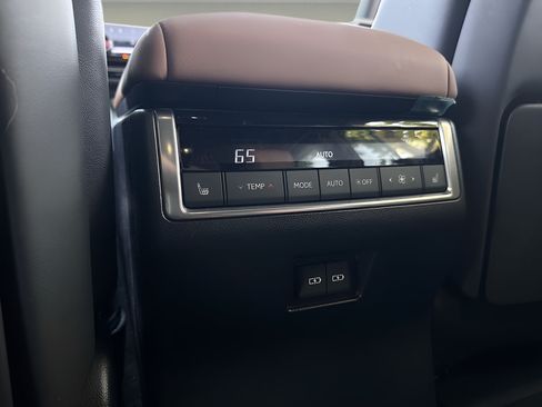 Used 2024 Lexus GX 550 w/ Accessory Package (Z1) AWD/4WD image 22