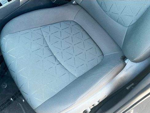Used 2025 Toyota RAV4 XLE w/ Convenience Package FWD image 19