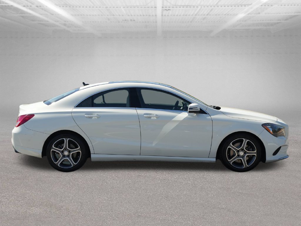 Used 2018 Mercedes-Benz CLA 250 4MATIC image 9