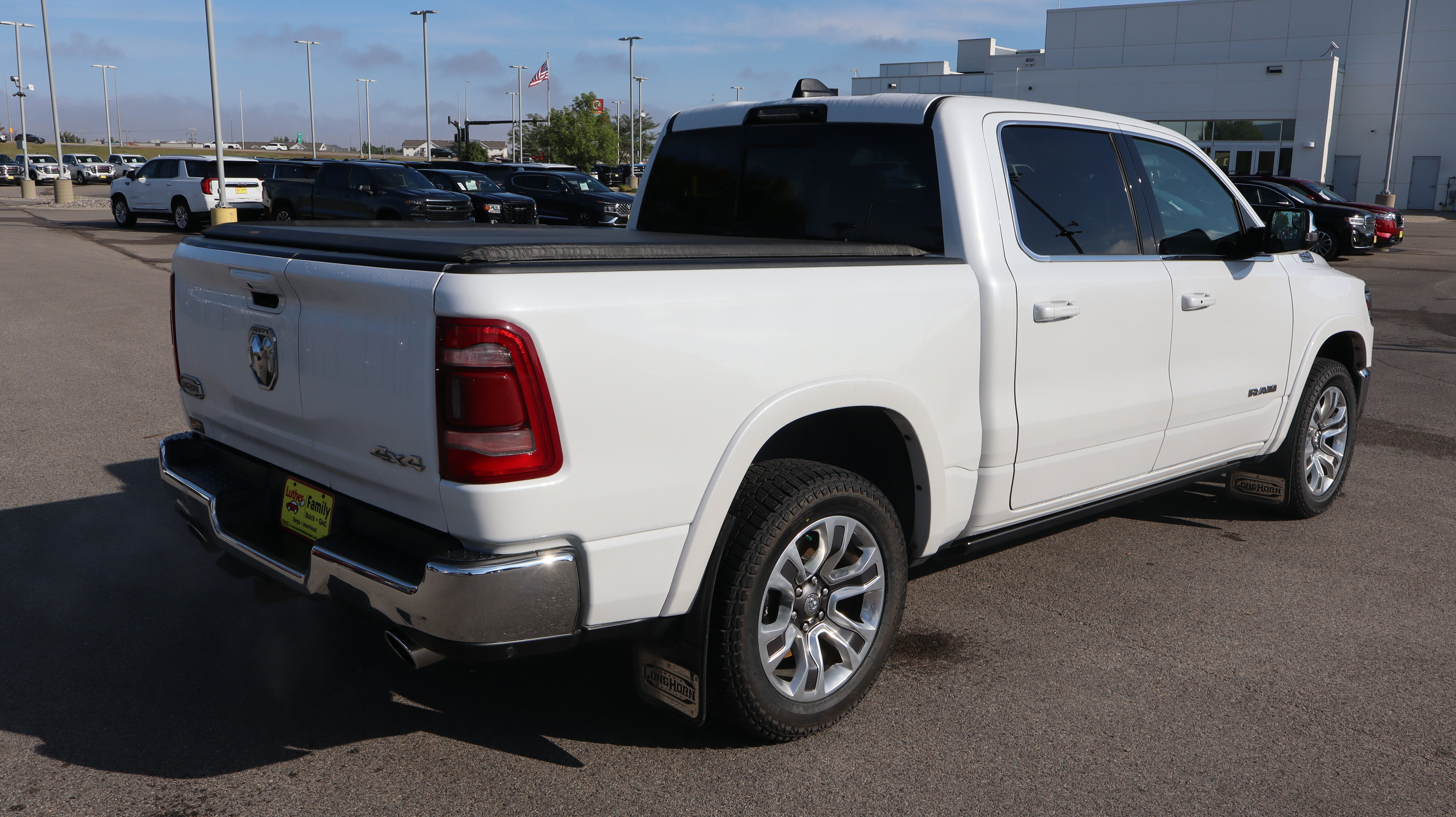 Used 2024 RAM 1500 Limited AWD/4WD image 7