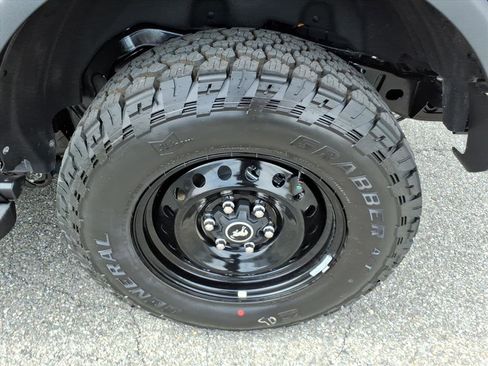 New 2026 Ford Bronco Big Bend w/ Black Diamond Package image 8