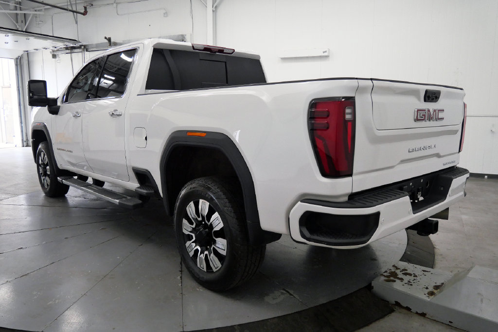 Used 2024 GMC Sierra 2500 Denali w/ Denali Reserve Package AWD/4WD image 6