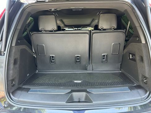 Used 2023 Cadillac Escalade Premium Luxury AWD/4WD image 46