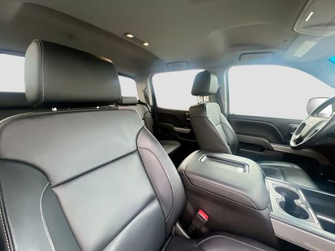 Used 2018 Chevrolet Silverado 1500 LTZ Z71 w/ Redline Edition image 29