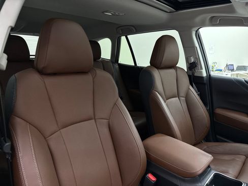 Certified 2023 Subaru Outback Touring AWD/4WD image 24