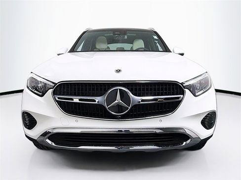 New 2026 Mercedes-Benz GLC 300 4MATIC image 2